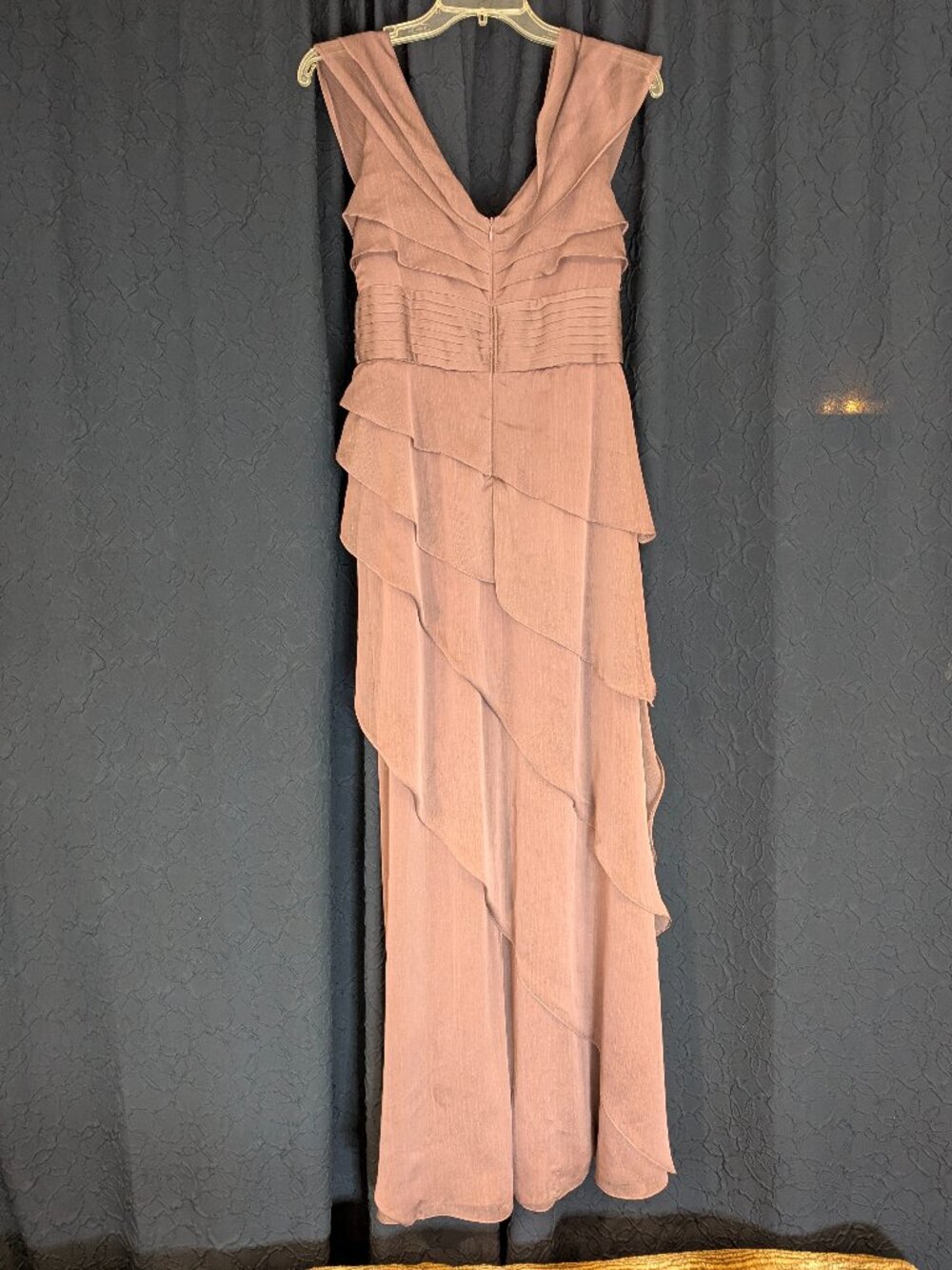 Adrianna Papell Occasions Deep Purple Formal Gown – Size 6P